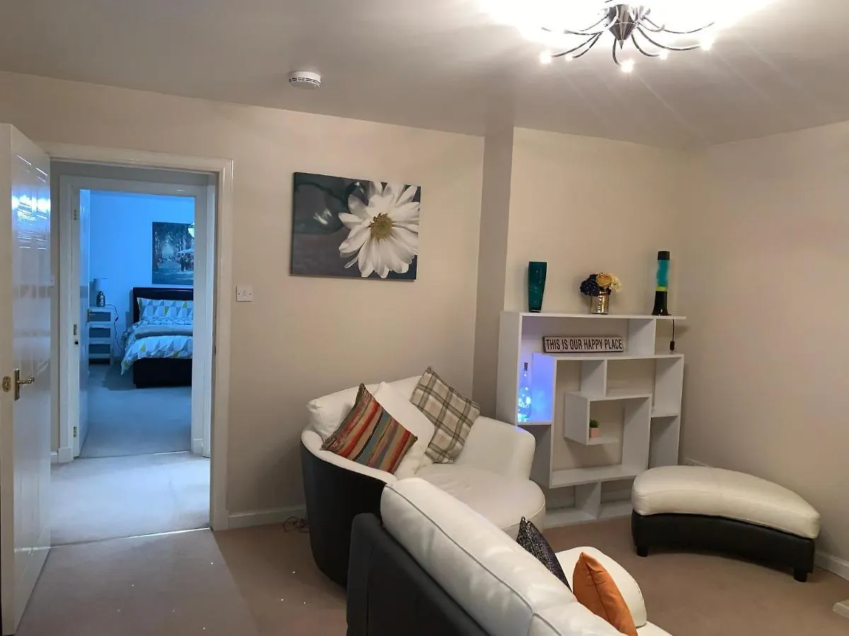 Holland Drive 2 Bedroom Flat Aberdeen 0*,