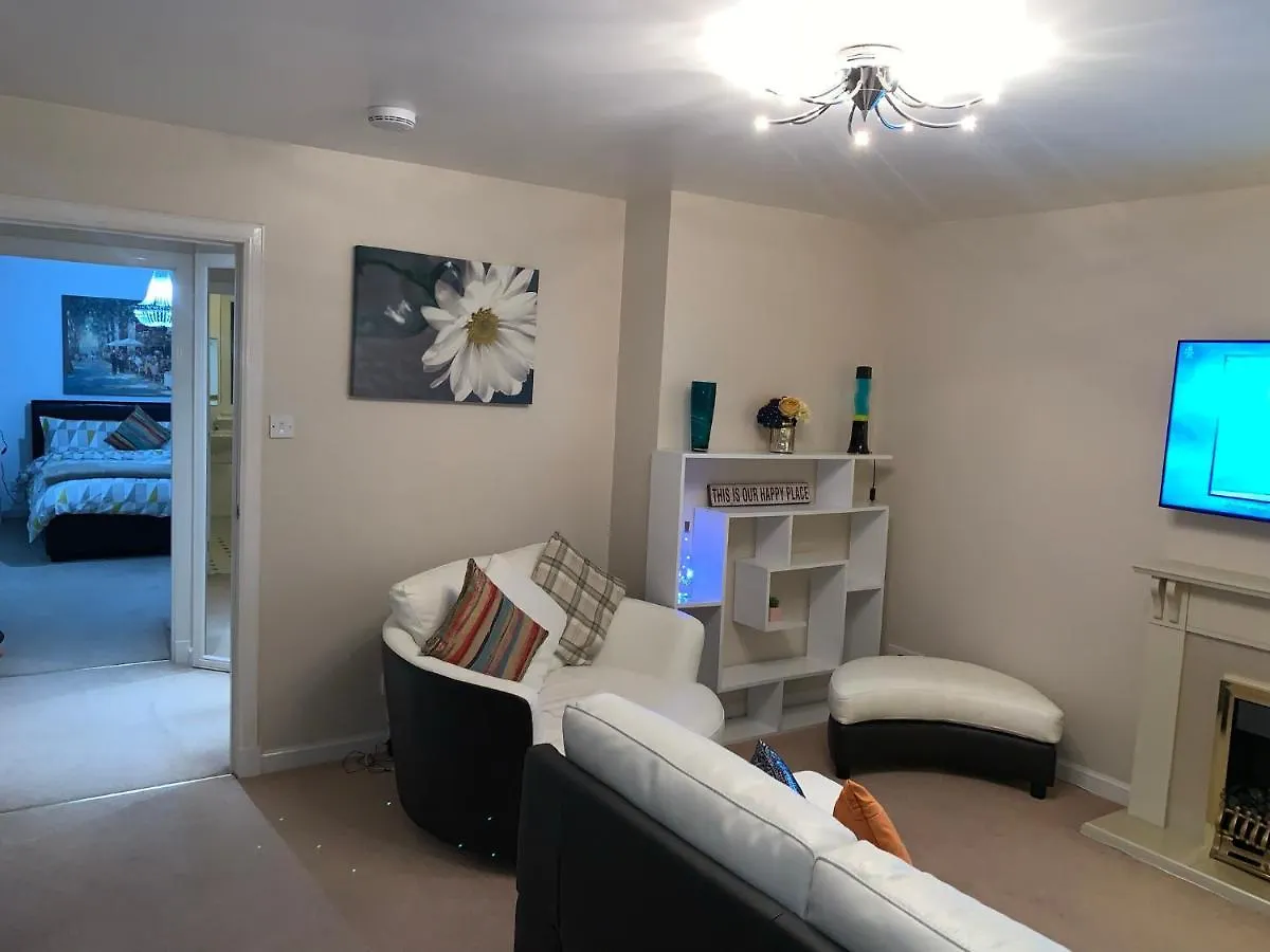 Holland Drive 2 Bedroom Flat Aberdeen