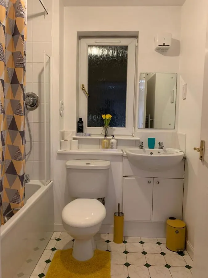 Holland Drive 2 Bedroom Flat Aberdeen 0*,  Wielka Brytania