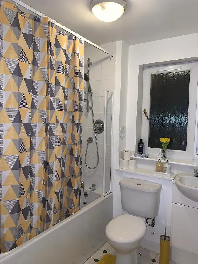 Holland Drive 2 Bedroom Flat Aberdeen